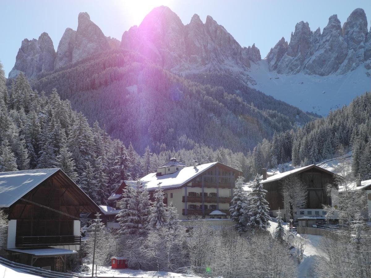 Hotel Ranuimuellerhof Funes  Kültér fotó
